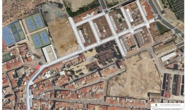 Comienzan las obras de renovación de redes en la calle Cervantes y adyacentes