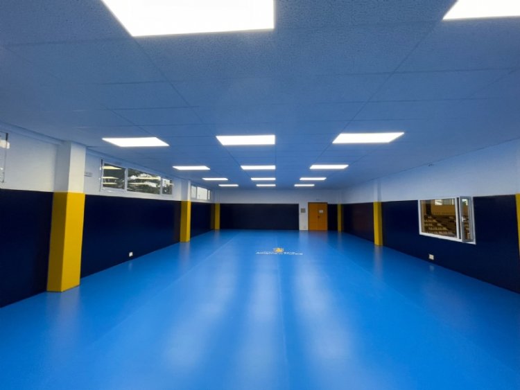 ALHMA: El Ayuntamiento renueva por completo la Sala Tatami del pabellón municipal Adolfo Suárez