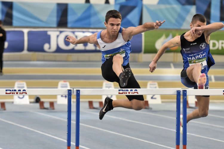 El atleta del Club Atletismo Alhama, Joaquín Morales, presente en el nacional Sub23 de pista cubierta