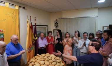 ¡Celebrando las Fiestas Patronales en Librilla!  Con la llegada de agosto, nuestra querida población vecina de Librilla se engalana para honrar a San Bartolomé en unas fiestas llenas de alegría y tradición.