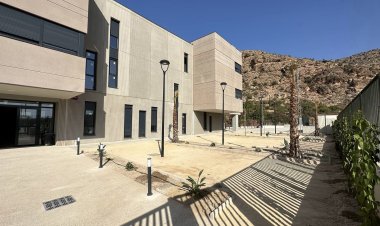 ¡Aquí tenéis un adelanto de cómo es el nuevo IES Valle de Leiva!