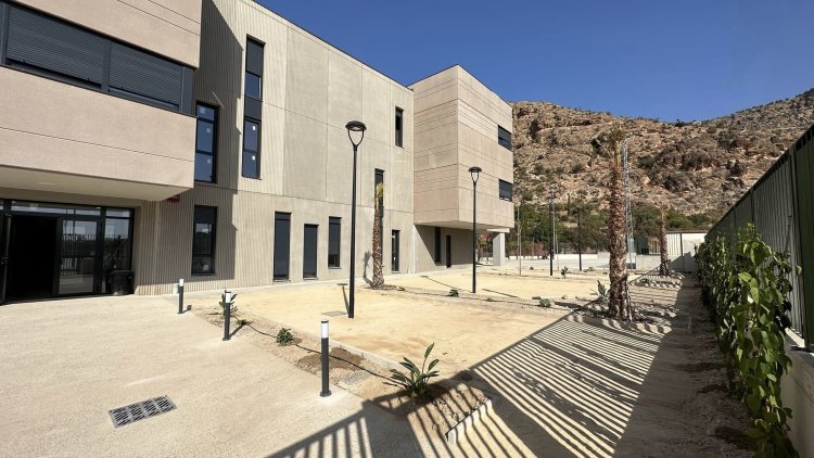 ¡Aquí tenéis un adelanto de cómo es el nuevo IES Valle de Leiva!