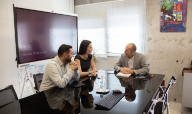 Reunión con el director General de Centros Educativos e Infraestructuras para mejorar las infraestructuras educativas de Alhama de Murcia