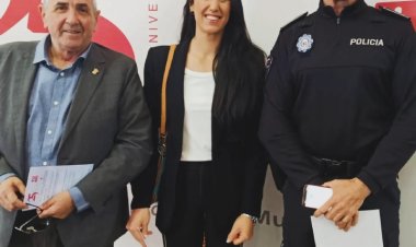 La concejala de Seguridad y Protección Ciudadana, Miriam Díaz, acudió al 25 Aniversario del 1-1-2 Región de Murcia.
