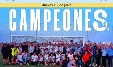 Pasacalles para celebrar con nuestros Campeones de la Liga Súper Fútbol 8