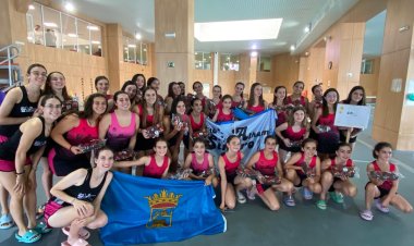Por décimo año consecutivo, las chicas del Club Sincro Alhama se coronan como  Campeonas de la Región de Murcia en Natación Artística.