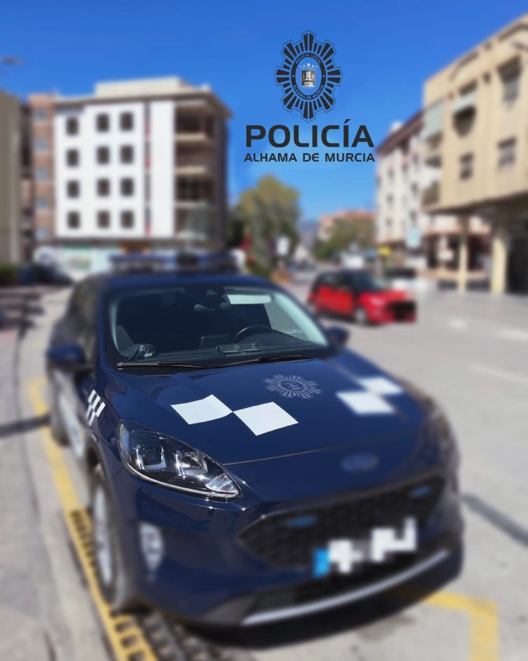 Durante los últimos días, nuestros agentes de Policía Local de Alhama de Murcia -Oficial- ???? han realizado multitud de intervenciones, entre las que destacan: