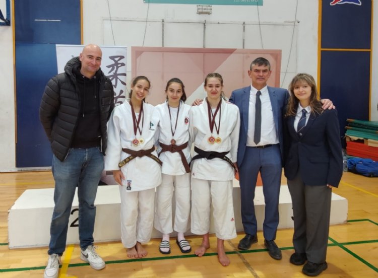 Éxito de las judocas alhameñas en la Copa Federación y el Campeonato Regional Junior