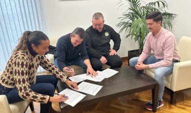 El Ayuntamiento renueva su apoyo al mundo del motor con un convenio con Motor's Classic Alhama