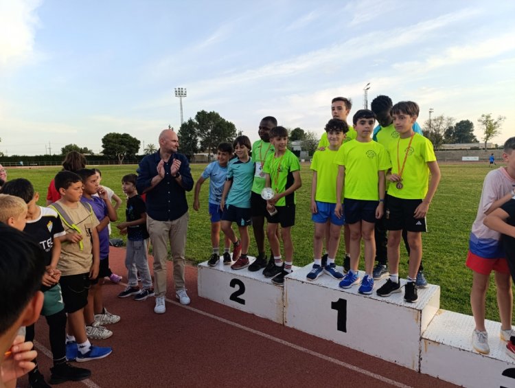Cerca de 200 escolares participan en el Campeonato Alevín de Atletismo