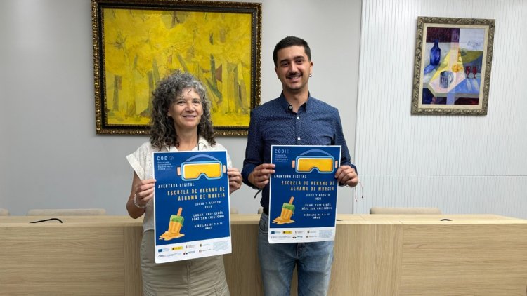 El Consistorio presenta el Programa CODI para reducir la brecha digital en la infancia y la juventud