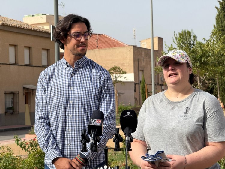 Ocho desempleados de Alhama reciben formación en jardinería gracias a un programa del SEF y el Ayuntamiento