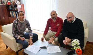 El Ayuntamiento y la Federación de Orientación de la Región de Murcia firman un convenio para el uso de instalaciones deportivas municipales