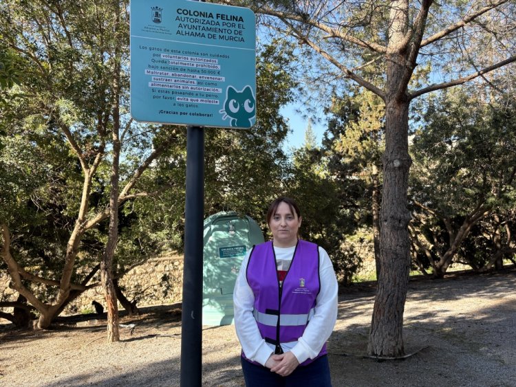 Alhama instala cinco refugios para colonias felinas y consolida un sistema municipal con 31 gestores acreditados