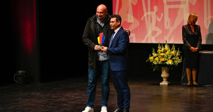 El deporte de #Alhama volvió a brillar en la XIII Gala del Atletismo Murciano, celebrada en el Auditorio y Palacio de Congresos Infanta Doña Elena de Águilas.