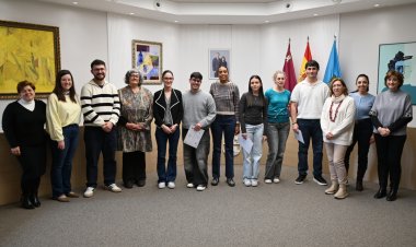 El Ayuntamiento culmina el programa “Mi Primer Empleo” con tres jóvenes incorporados durante un año en áreas clave