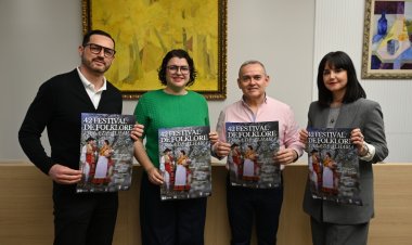 El Festival Nacional de Folklore Villa de Alhama celebra su 42ª edición con grupos de cuatro puntos de España