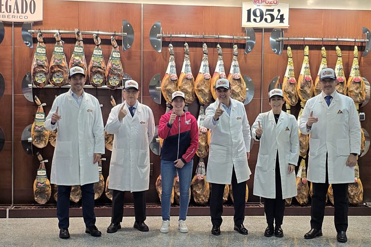 La piloto de motociclismo Ana Carrasco, nueva embajadora de El Pozo Alimentación