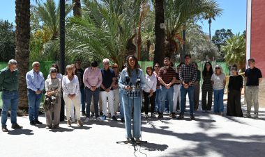 Alhama de Murcia guarda un minuto de silencio en memoria de José Ballesta