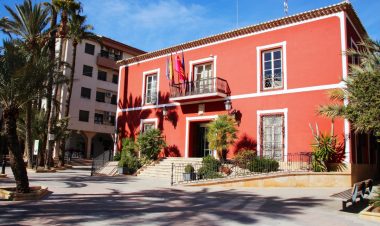 El Ayuntamiento adapta sus horarios por la festividad de Santa Rita