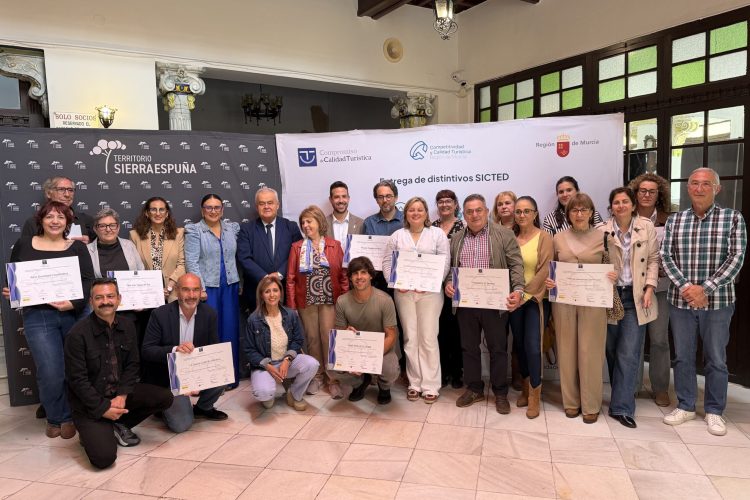 El Territorio Sierra Espuña celebra la excelencia de su sector turístico con la entrega de los distintivos SICTED 2026. 