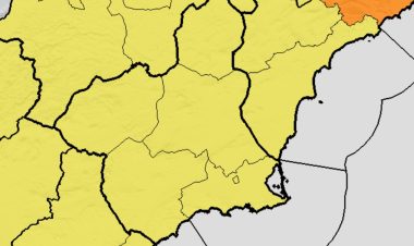 La AEMET emite aviso amarillo por lluvia (20 litros en una hora) y tormentas para mañana en toda la Región