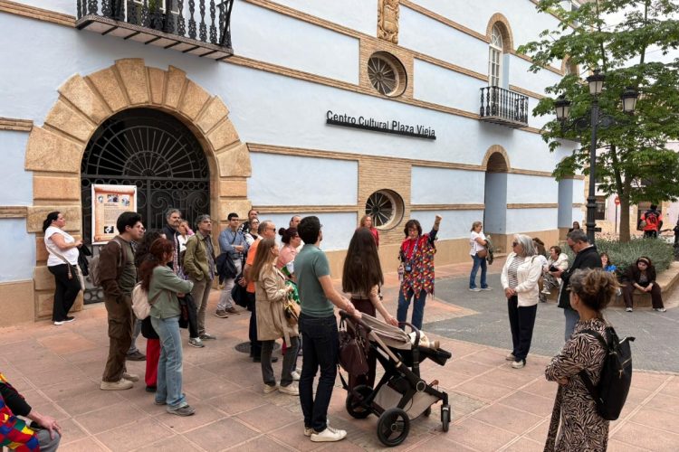 Las visitas guiadas de Los Mayos reúnen a 160 personas y refuerzan el atractivo turístico de Alhama