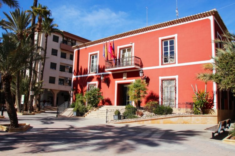 El Ayuntamiento de Alhama de Murcia recibirá 121.000 euros de una subvención para la atención integral a mujeres víctimas de violencia de género