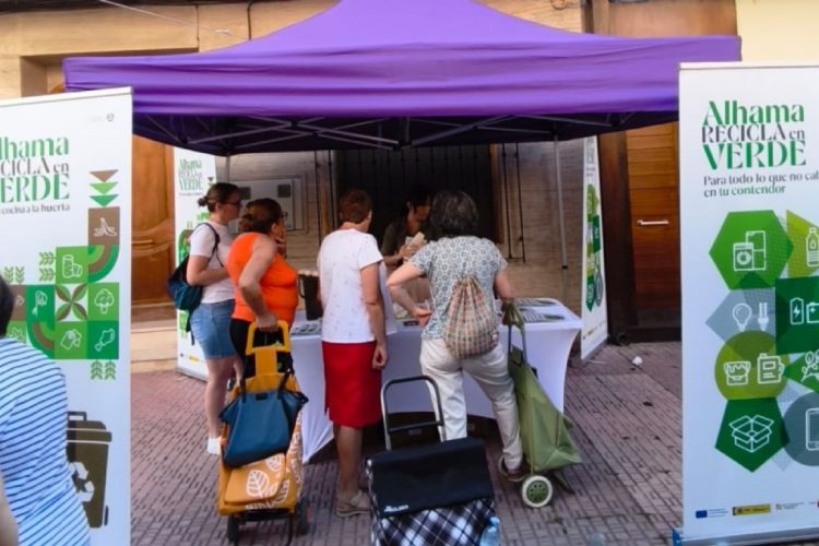 El Ayuntamiento inicia una campaña para fomentar el reciclaje y el uso correcto del contenedor marrón y del ecoparque municipal