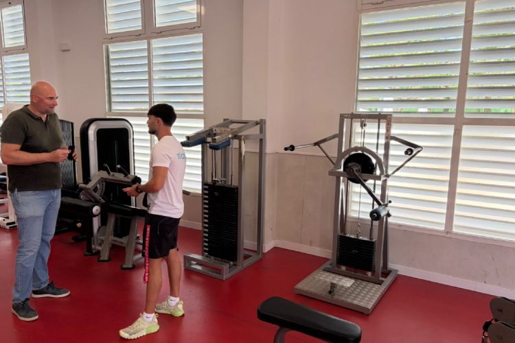 El gimnasio municipal incorpora nuevos sistemas de protección solar