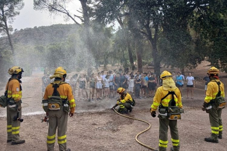 Sierra Espuña se convierte en verano en una gran aula al aire libre donde 165 jóvenes aprenden sobre la biodiversidad de la Región