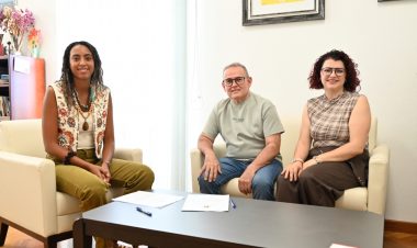 El Grupo Folklórico Villa de Alhama firma un convenio de 4.500 euros para impulsar su actividad cultural