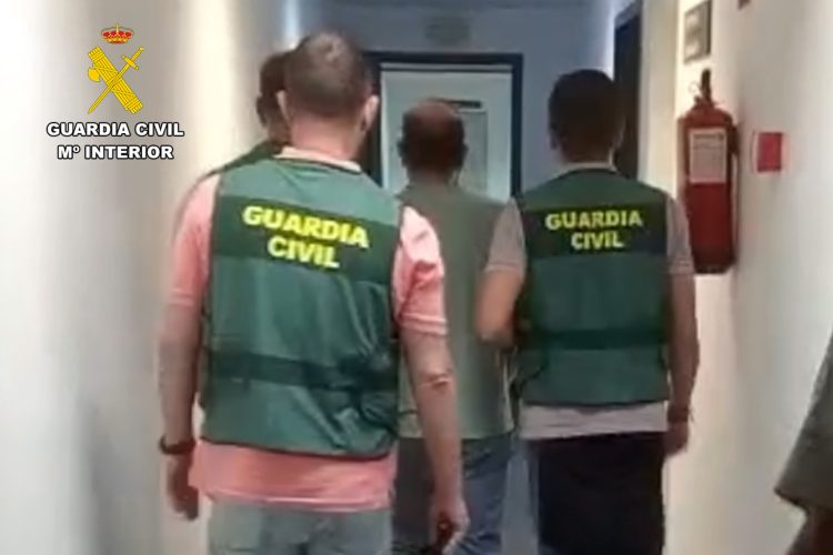 La Guardia Civil detiene al presunto autor de varios robos con violencia en Alhama de Murcia