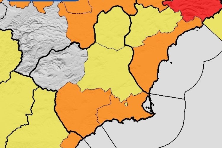 Alhama en alerta naranja este domingo por lluvias y tormentas