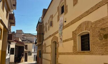 Correos reabre su oficina en Alhama de Murcia