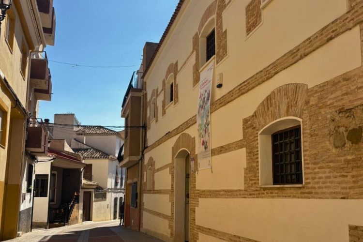 Correos reabre su oficina en Alhama de Murcia